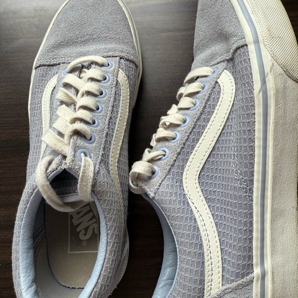 Vans Woman’s Textured lilac Sneakers